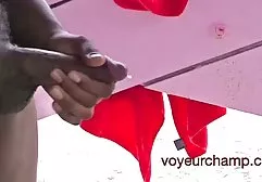 Połączenie lizanir cipki w tej zabawnej grze