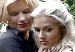Lesbijska ostre lizanie cipki miłość public relations.Dwa